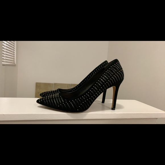 Shoes - Picture 1 of 6